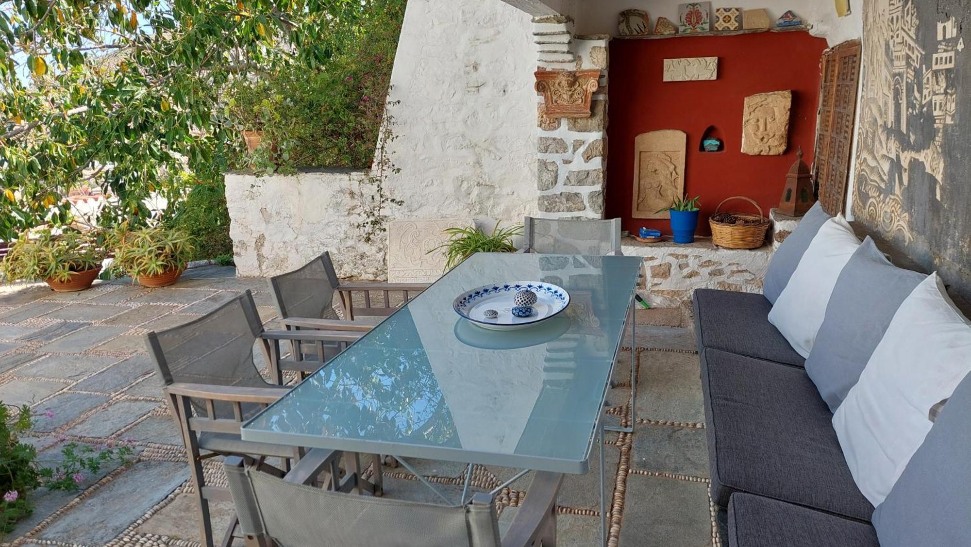 Rallou House Hydra Екстериор снимка